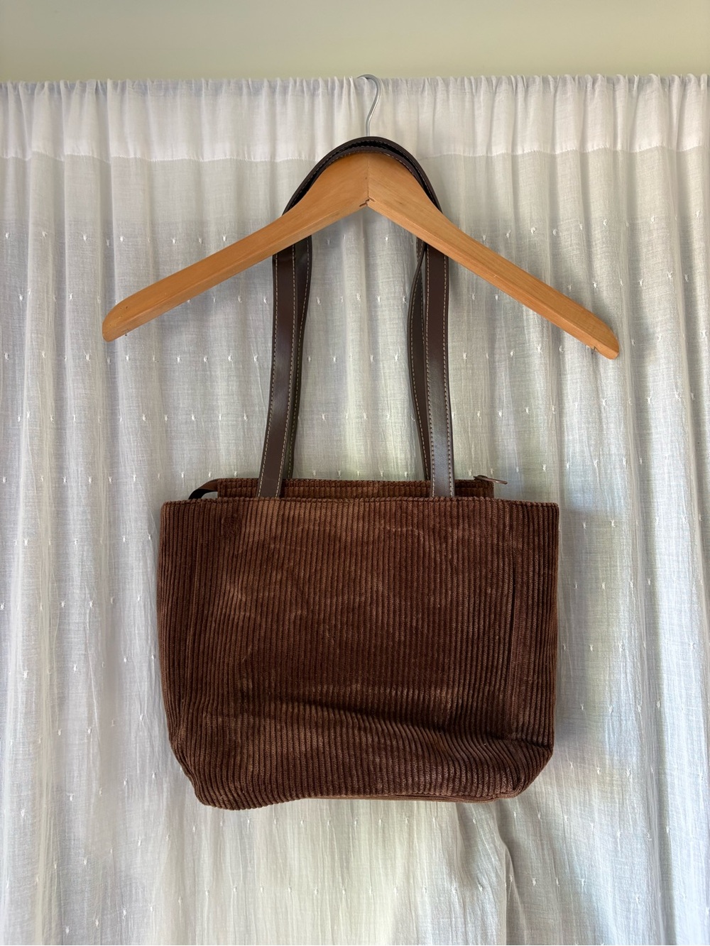 Cappelli Straworld, Inc Brown Corduroy Floral Applique Tote Bag - Picture 5 of 11